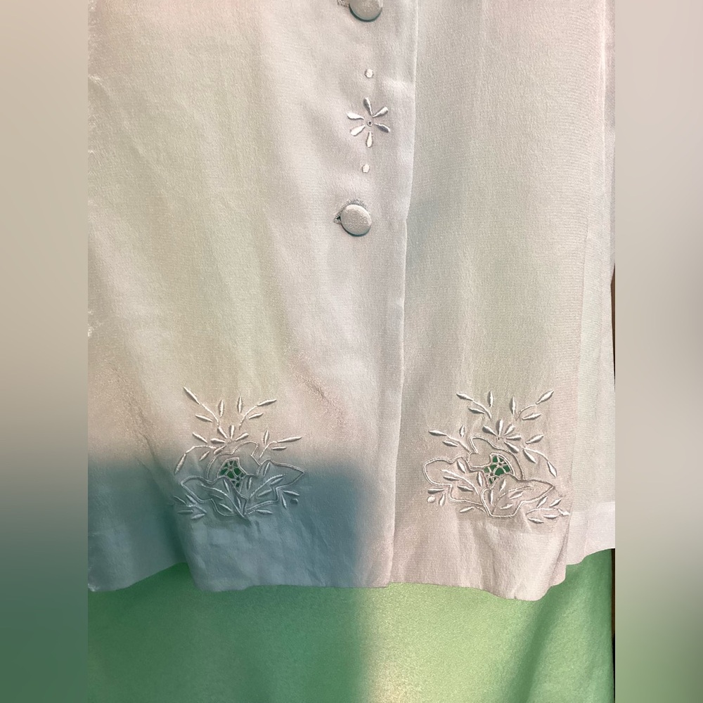 NEW Da Fu Gui light blue hand embroidered shirt. Size 36 - Picture 8 of 10